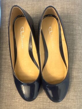 CL by Laundry Navy Patent Round-Toe Ballet wedges